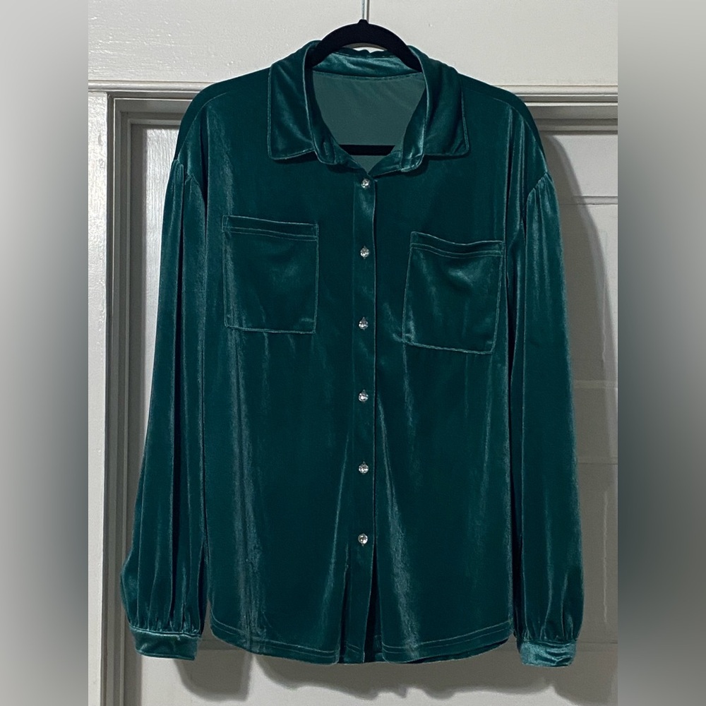 Turquoise Haven velvet shirt. Sz Lg